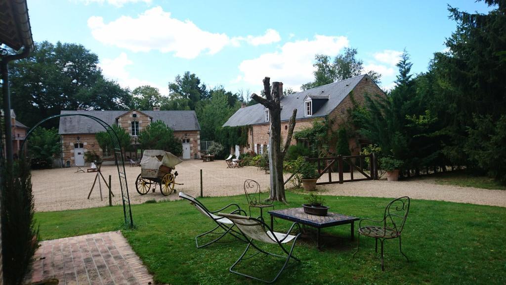 שומון Chambres D'Hotes Le Mousseau מראה חיצוני תמונה